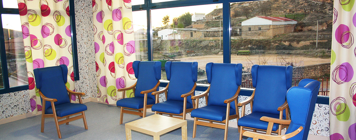 Sala con Vistas - Entretajo y Altomira - Residencia Geri&aacute;trica en Barajas de Melo, Cuenca